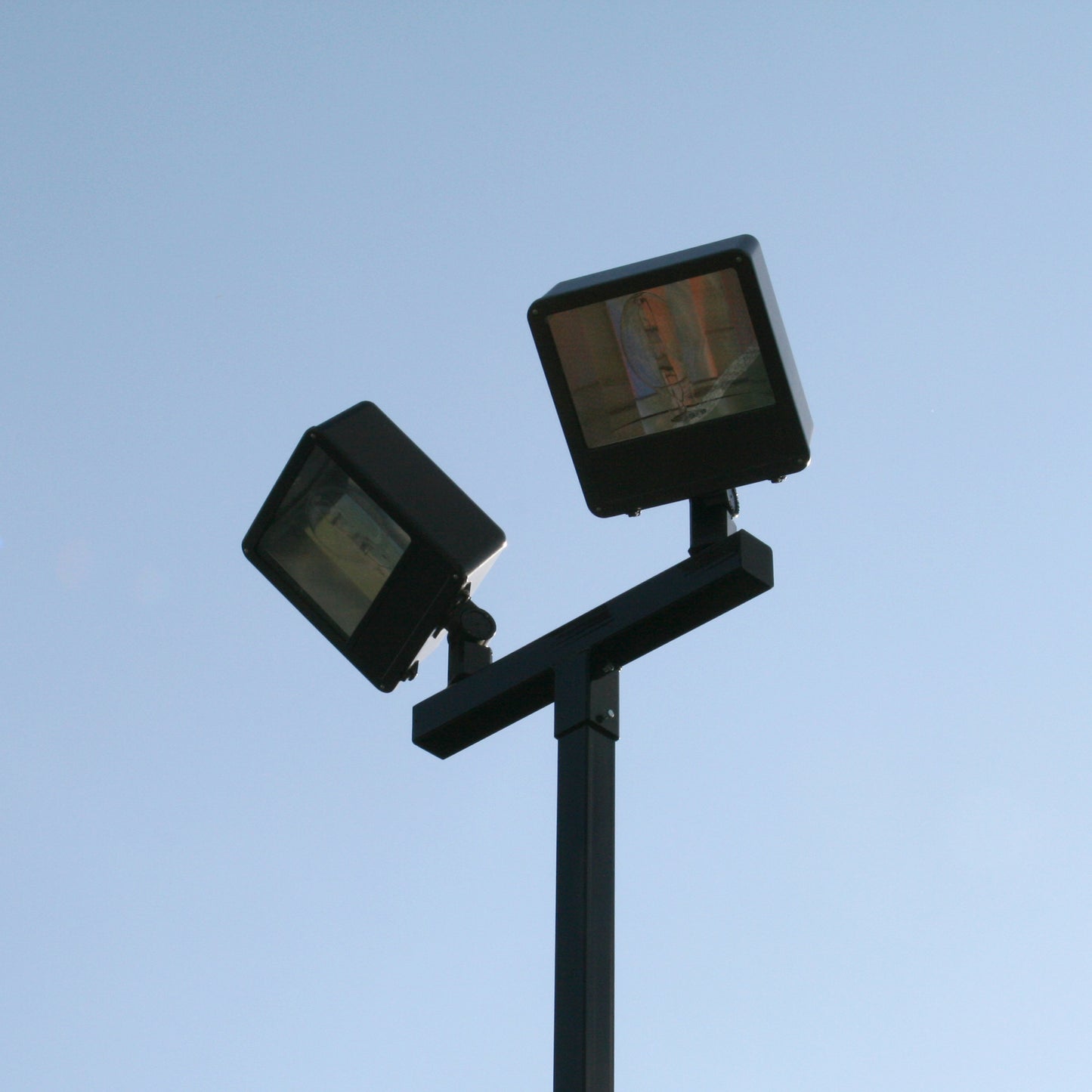 Premium Light System In-Line with 2-150W LED Lights 68513